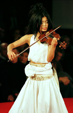 Знаменитая скрипачка Ванесса Мэй в Москве